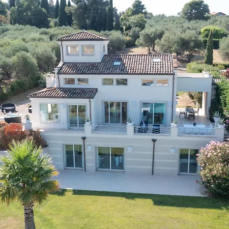 Vila Bianca 10, Emma Misano Adriatico