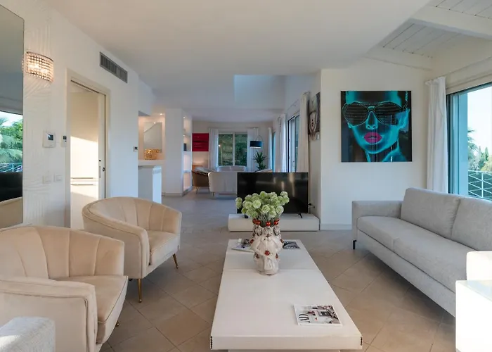 Bianca 10, Emma Villa Misano Adriatico