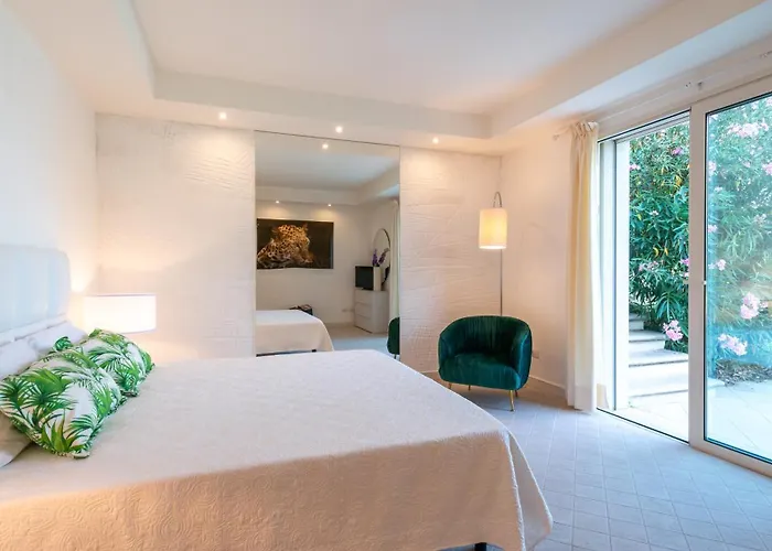 Bianca 10, Emma Villa