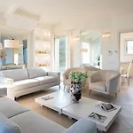 Villa Bianca 10, Emma