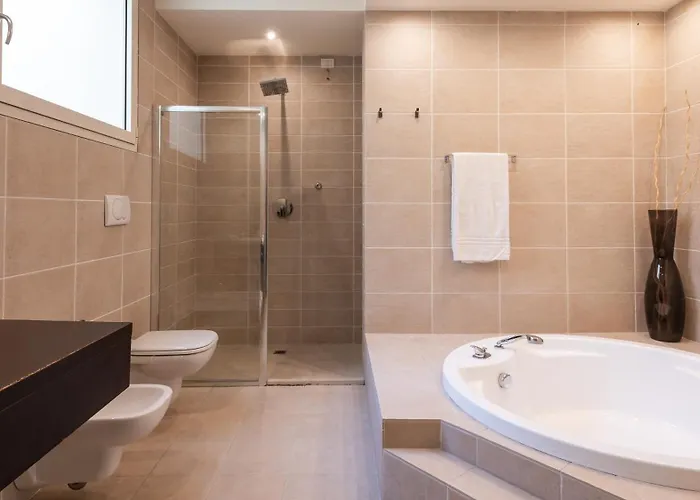 Bianca 10, Emma 빌라 *