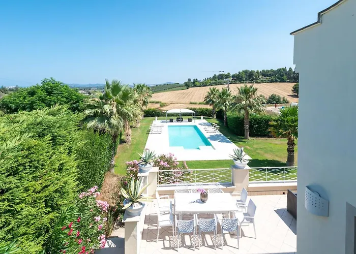 Bianca 10, Emma 빌라 *