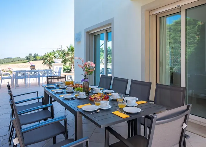 빌라 Bianca 10, Emma